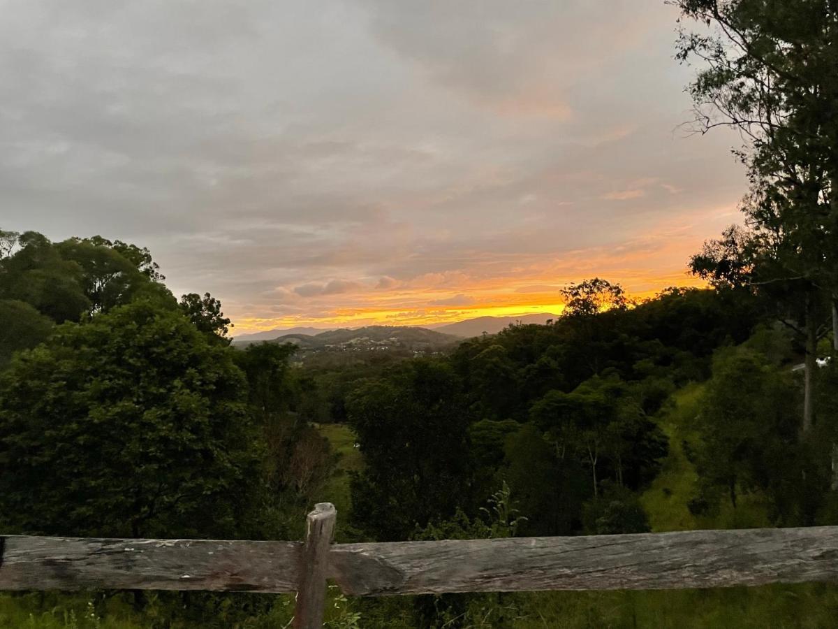 Amamoor Homestead And Country Cottages Luaran gambar